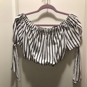 Stripped crop-top